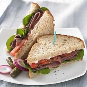 Roast Beef and Arugula Sandwich